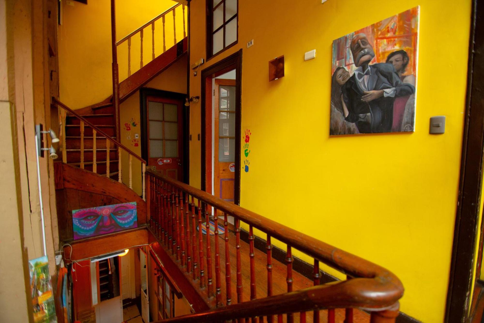 La Casa Del Puerto, Hostal Cultural, Cerro Alegre Valparaíso Exterior photo